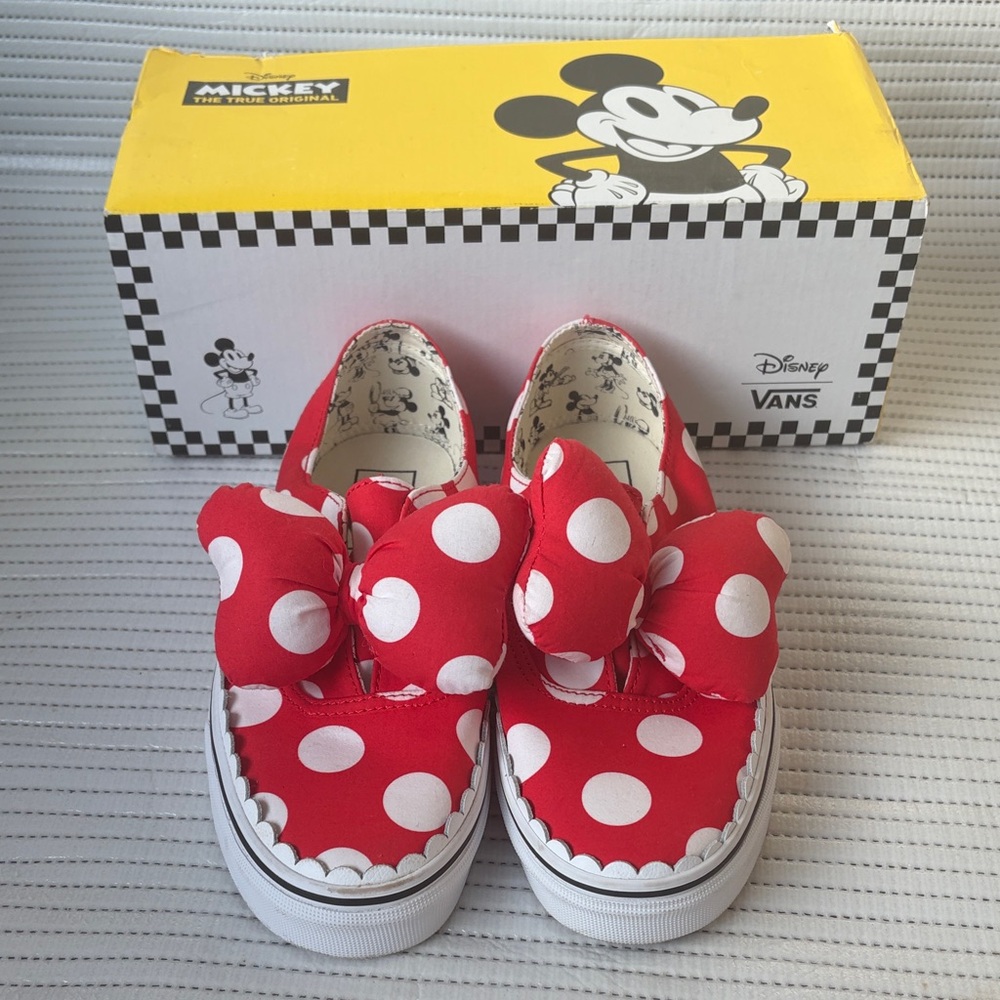 RARE Disney x Vans Authentic Gore Skate Shoe Minnie Mouse Bow Womens Sizes 7.5